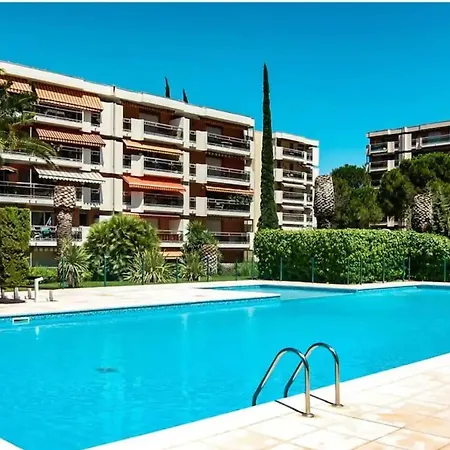 70m Near Jardin Bonaparte Apartment *