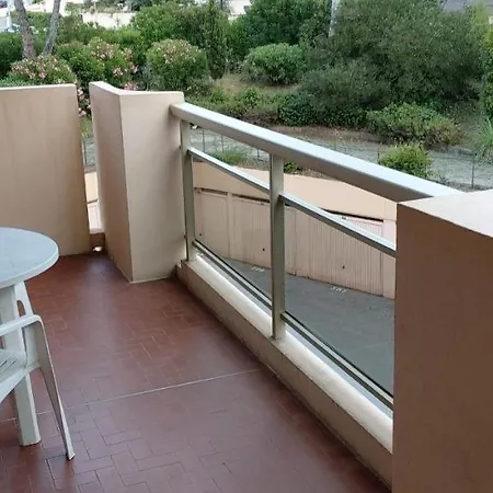 70m Near Jardin Bonaparte